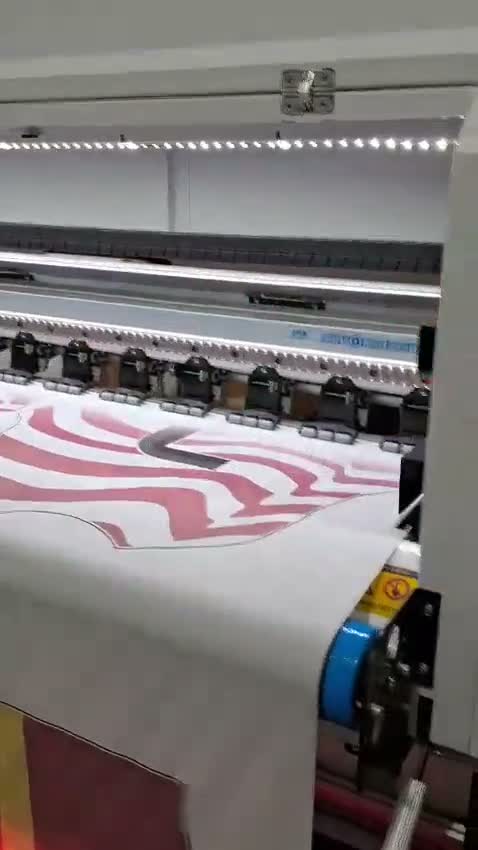 Papel sublimático em bobina na impressora